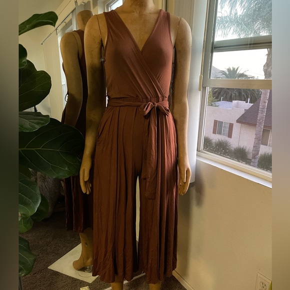 Miou muse V-neck Jumpsuit - Picture 2 of 4
